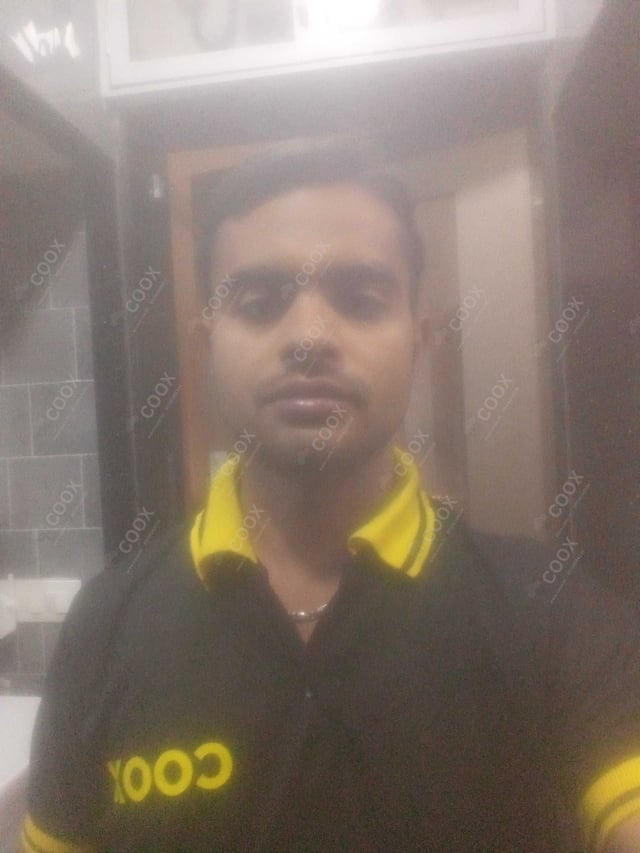 Chef from COOX at bookings. Professional cooks chefs at home