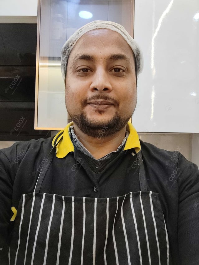 Chef from COOX at bookings. Professional cooks chefs at home