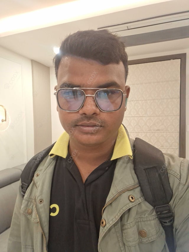 Chef from COOX at bookings. Professional cooks chefs at home