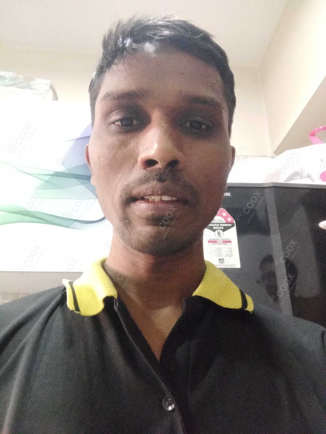 Chef from COOX at bookings. Professional cooks chefs at home