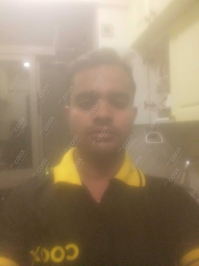 Chef from COOX at bookings. Professional cooks chefs at home