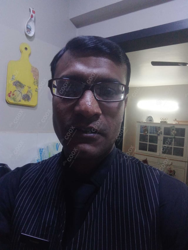 Chef from COOX at bookings. Professional cooks chefs at home