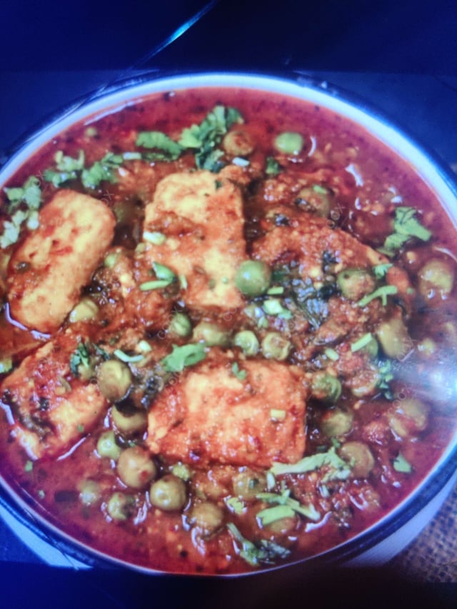 Delicious Matar Paneer prepared by COOX