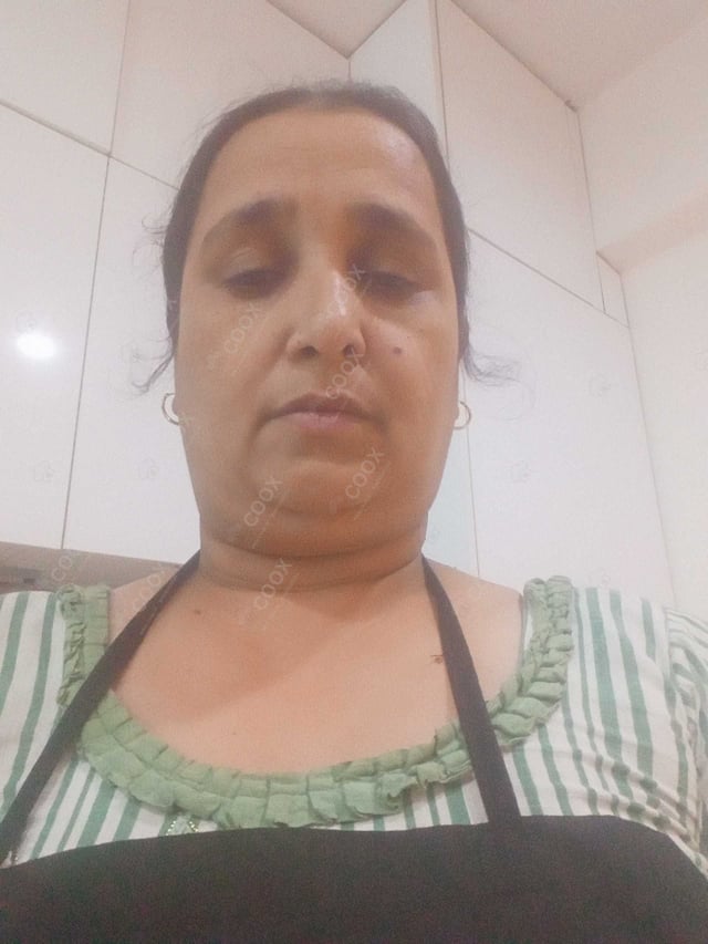 Chef from COOX at bookings. Professional cooks chefs at home