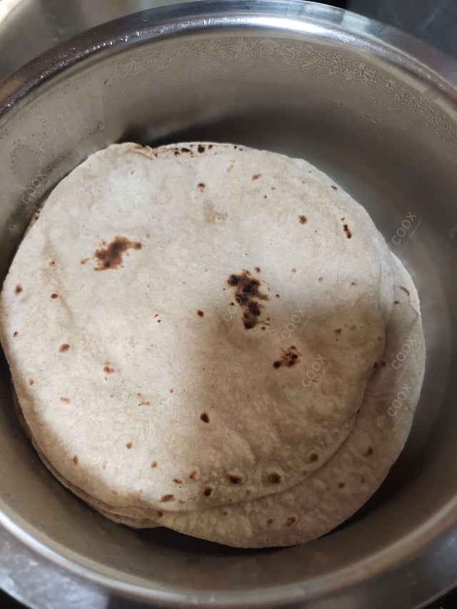 Delicious Tawa Rotis prepared by COOX