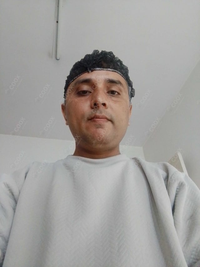 Chef from COOX at bookings. Professional cooks chefs at home