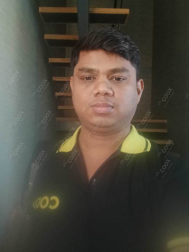 Chef from COOX at bookings. Professional cooks chefs at home