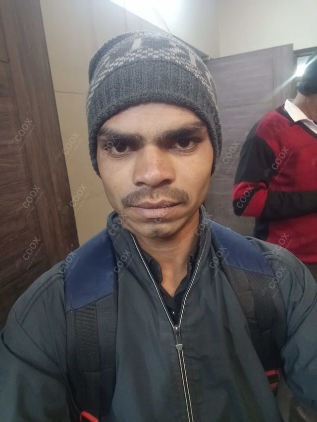 Chef from COOX at bookings. Professional cooks chefs at home