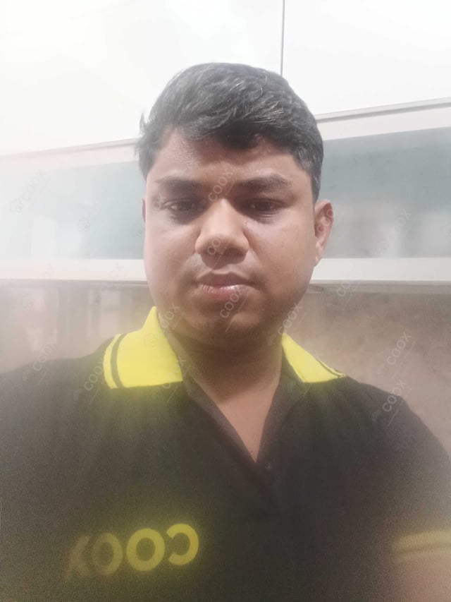 Chef from COOX at bookings. Professional cooks chefs at home