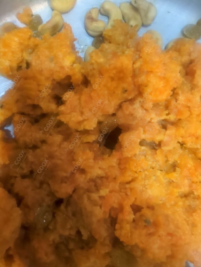 Delicious Gajar ka Halwa prepared by COOX