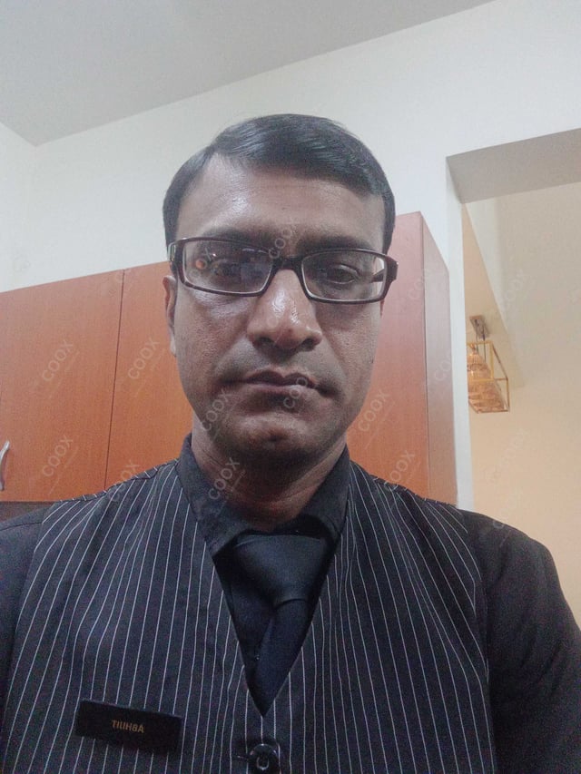 Chef from COOX at bookings. Professional cooks chefs at home