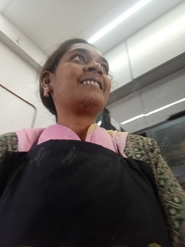 Chef from COOX at bookings. Professional cooks chefs at home