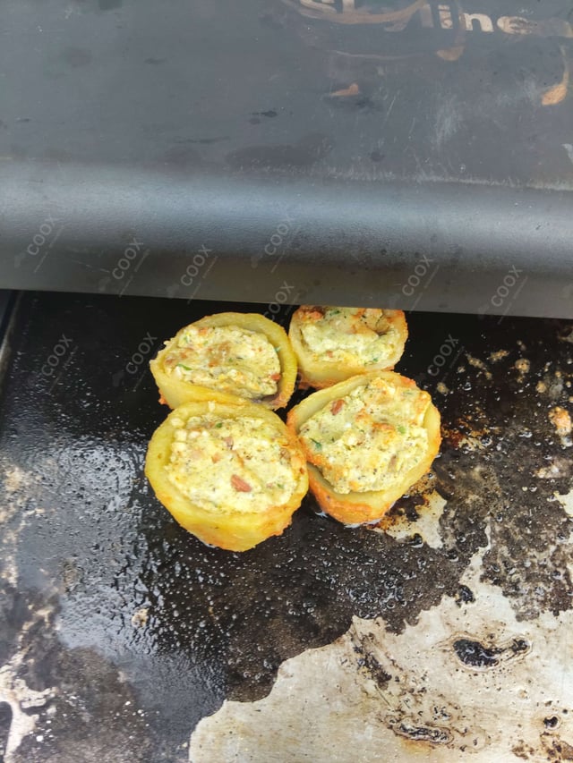 Delicious Tandoori Aloo prepared by COOX