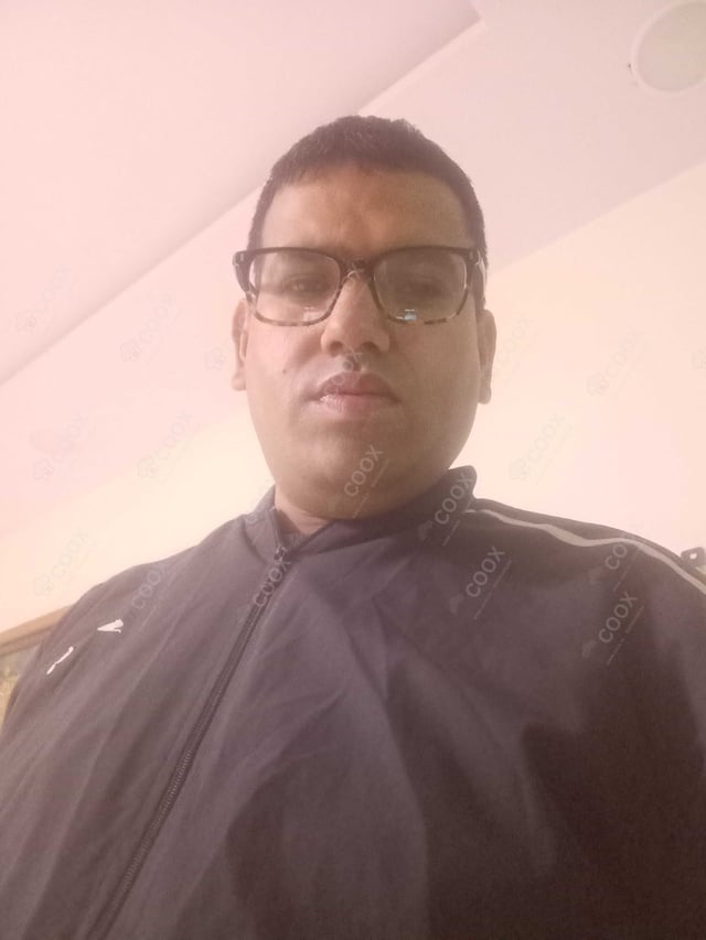 Chef from COOX at bookings. Professional cooks chefs at home