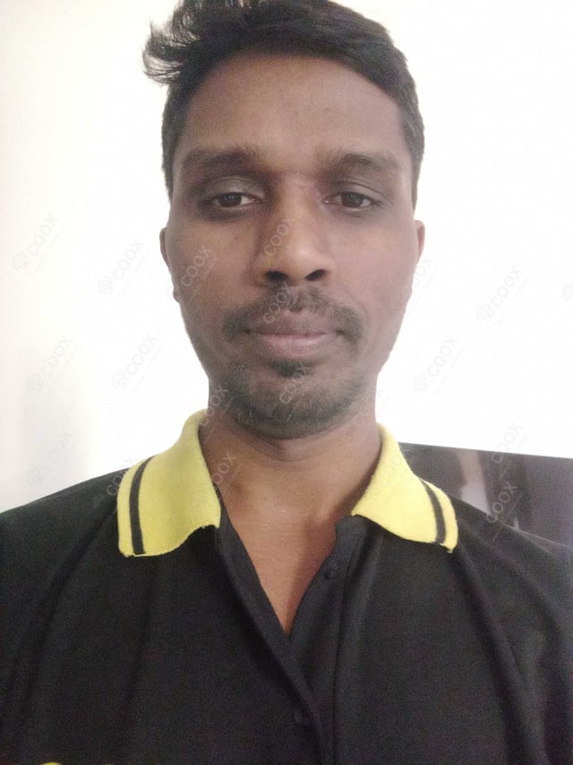 Chef from COOX at bookings. Professional cooks chefs at home