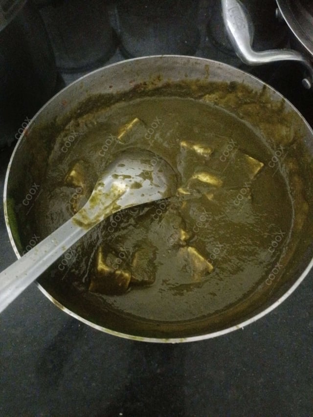 Delicious Palak Paneer prepared by COOX