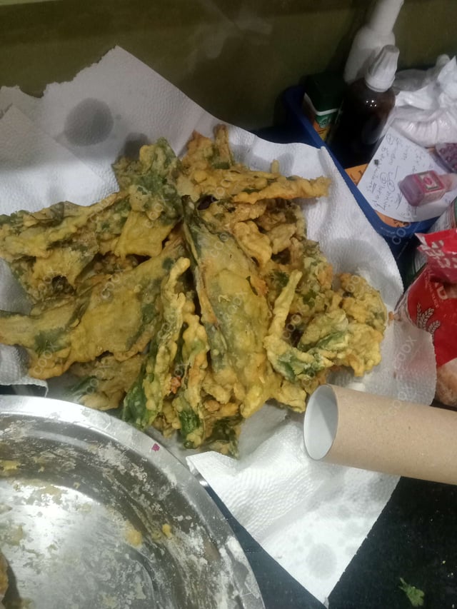 Delicious Palak Patta Chaat prepared by COOX