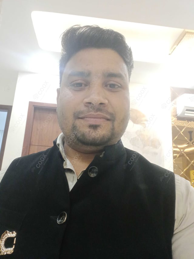 Chef from COOX at bookings. Professional cooks chefs at home