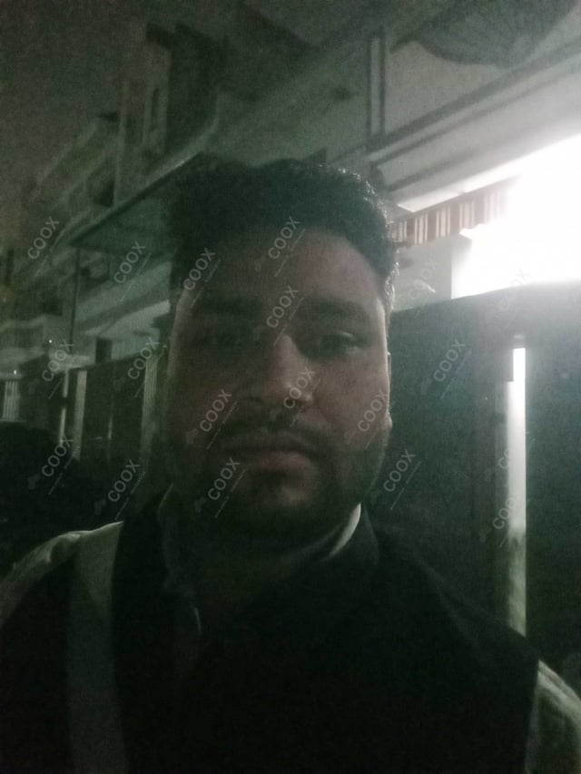 Chef from COOX at bookings. Professional cooks chefs at home