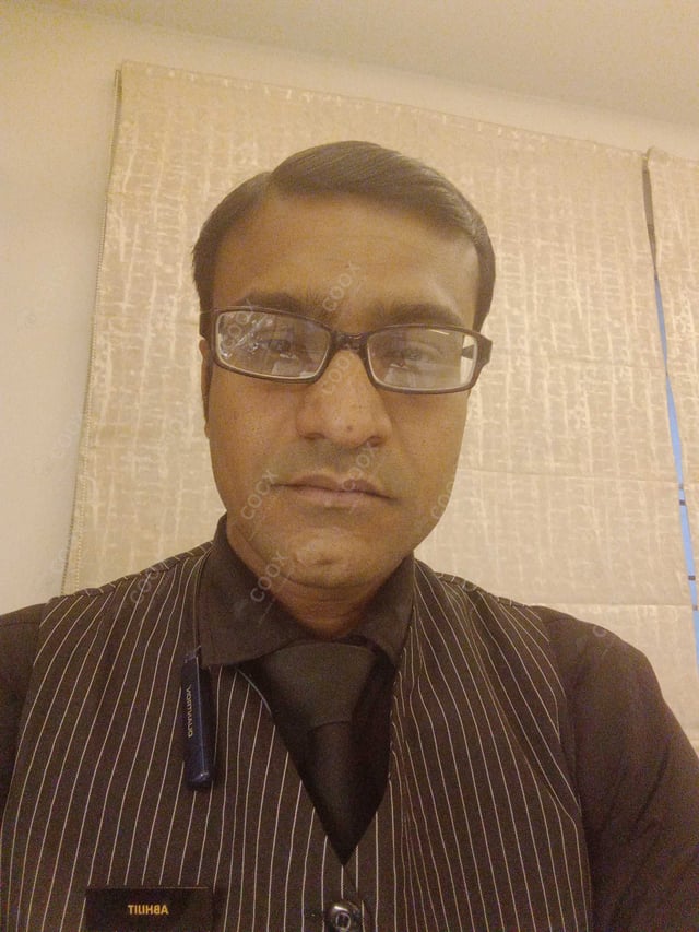 Chef from COOX at bookings. Professional cooks chefs at home