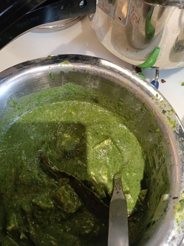 Delicious Palak Paneer prepared by COOX