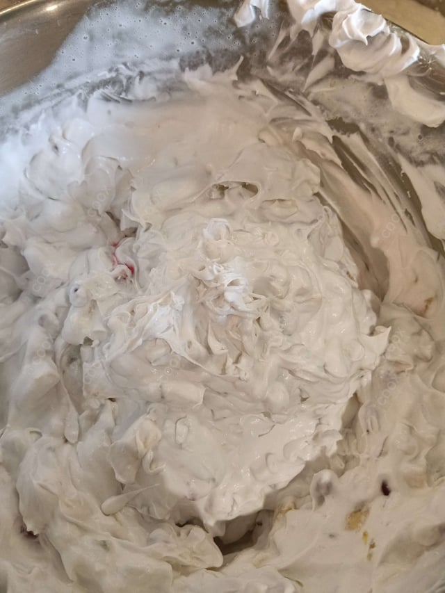 Delicious Fruit Cream prepared by COOX