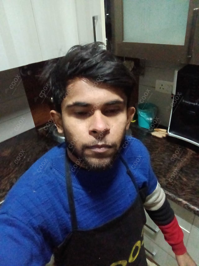 Chef from COOX at bookings. Professional cooks chefs at home