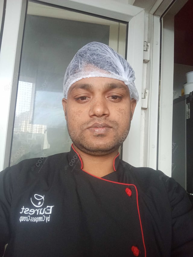 Chef from COOX at bookings. Professional cooks chefs at home