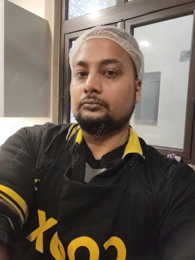 Chef from COOX at bookings. Professional cooks chefs at home