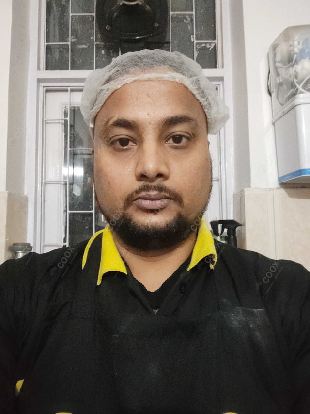 Chef from COOX at bookings. Professional cooks chefs at home