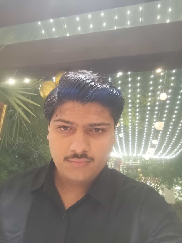 Chef from COOX at bookings. Professional cooks chefs at home