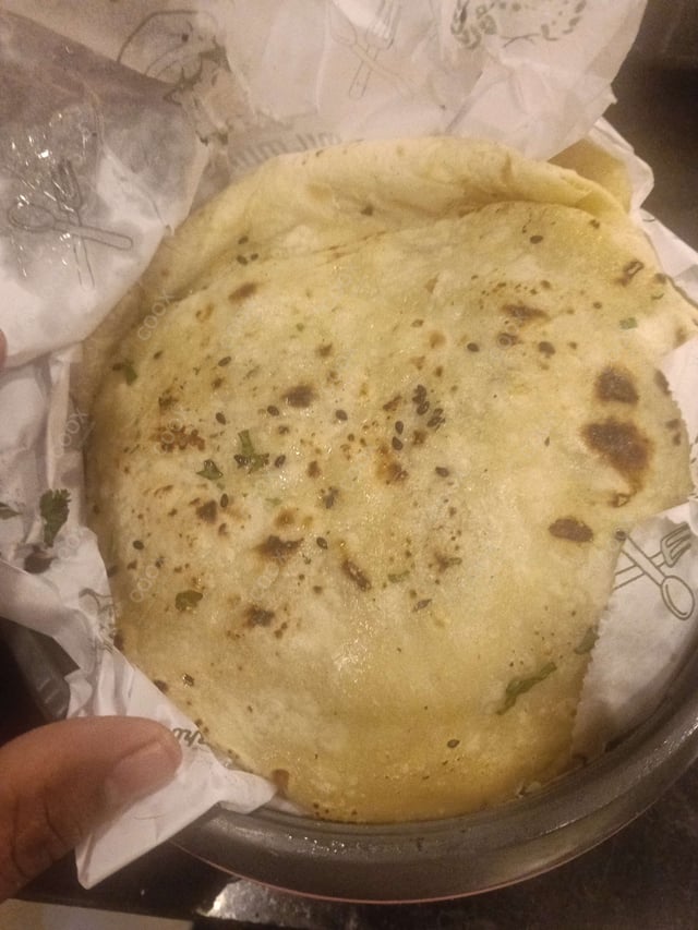 Delicious Naan (Butter / Garlic) prepared by COOX