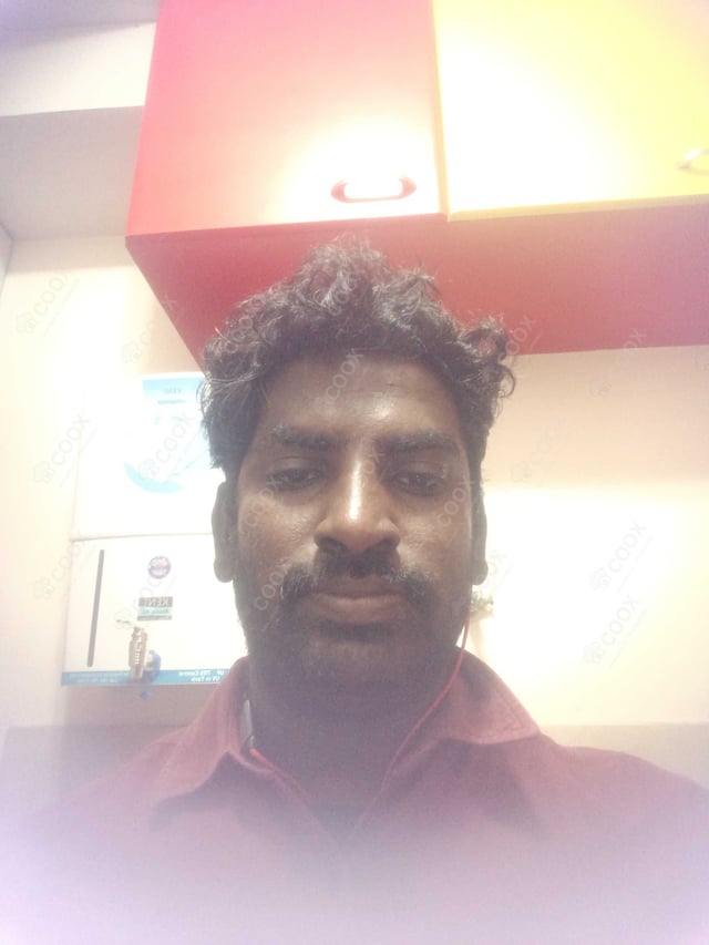 Chef from COOX at bookings. Professional cooks chefs at home