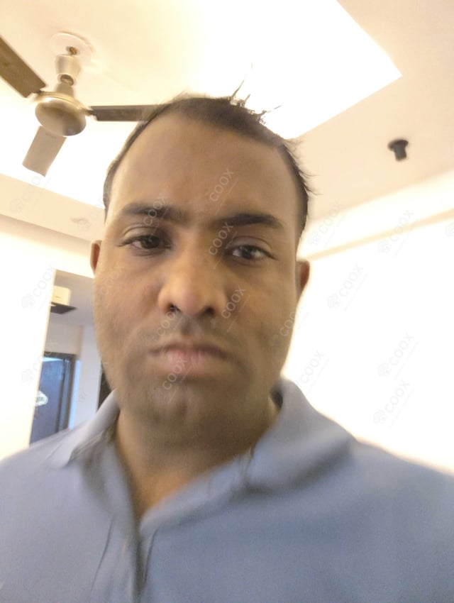 Chef from COOX at bookings. Professional cooks chefs at home