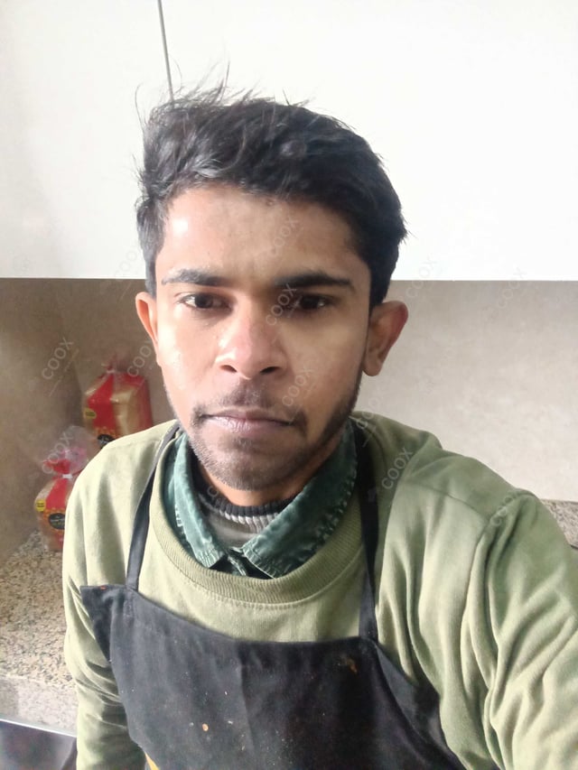 Chef from COOX at bookings. Professional cooks chefs at home