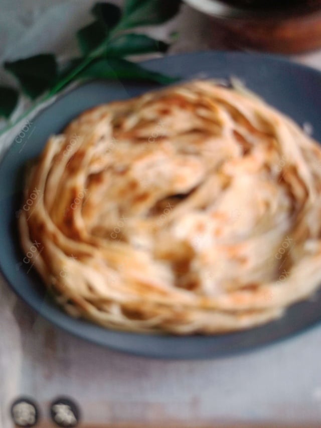Delicious Naan (Butter / Garlic) prepared by COOX