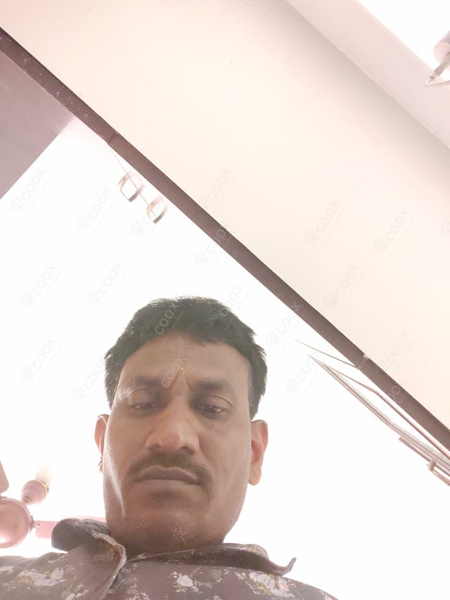 Chef from COOX at bookings. Professional cooks chefs at home