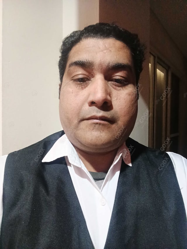 Chef from COOX at bookings. Professional cooks chefs at home