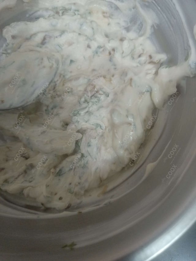 Tasty French Onion Dip cooked by COOX chefs cooks during occasions parties events at home