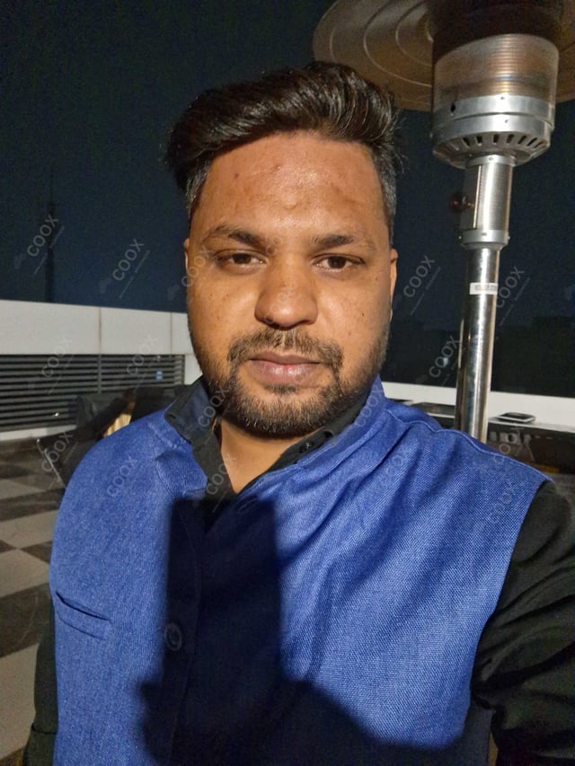 Chef from COOX at bookings. Professional cooks chefs at home