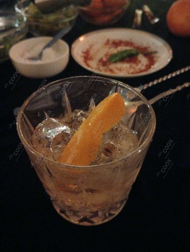 Delicious Old Fashioned prepared by COOX