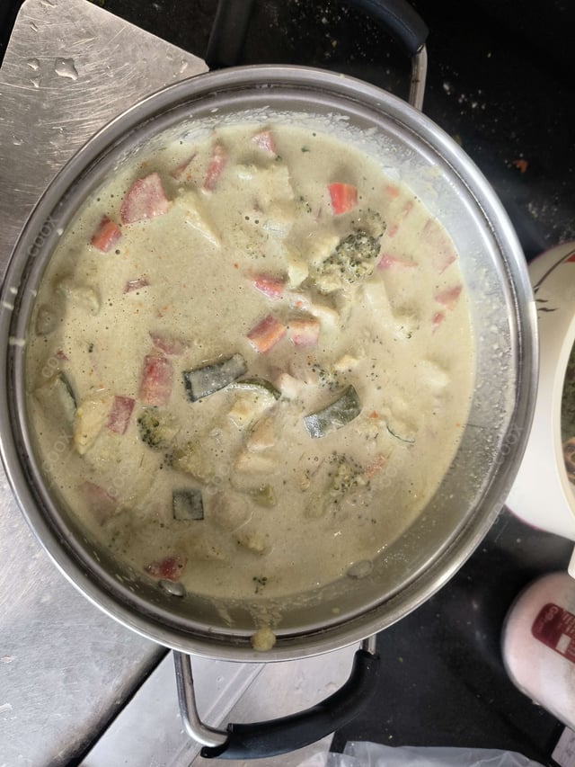 Delicious Green Thai Curry prepared by COOX