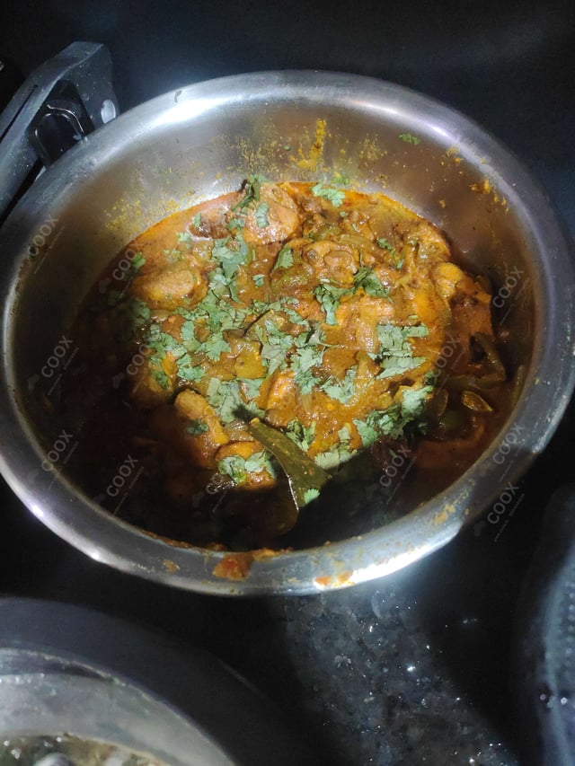 Delicious Kadhai Chicken prepared by COOX