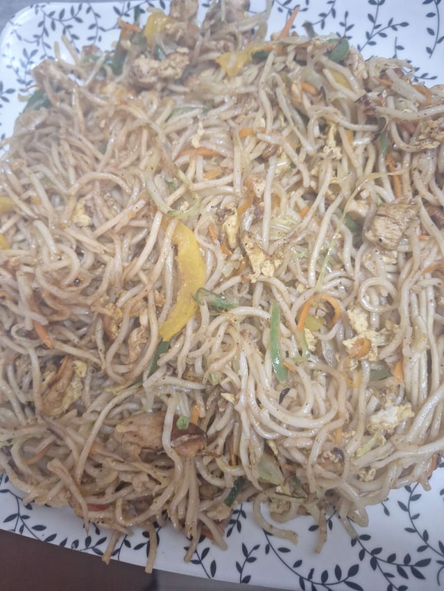 Delicious Chicken Hakka Noodles prepared by COOX
