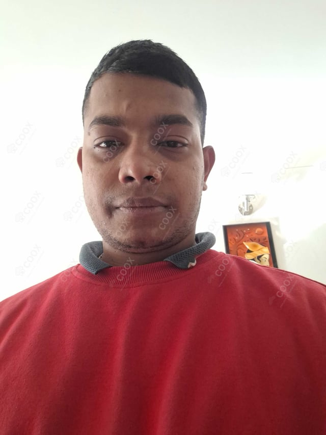 Chef from COOX at bookings. Professional cooks chefs at home