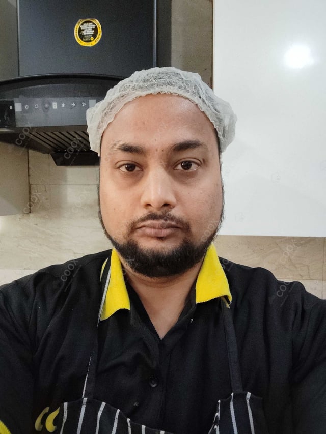 Chef from COOX at bookings. Professional cooks chefs at home