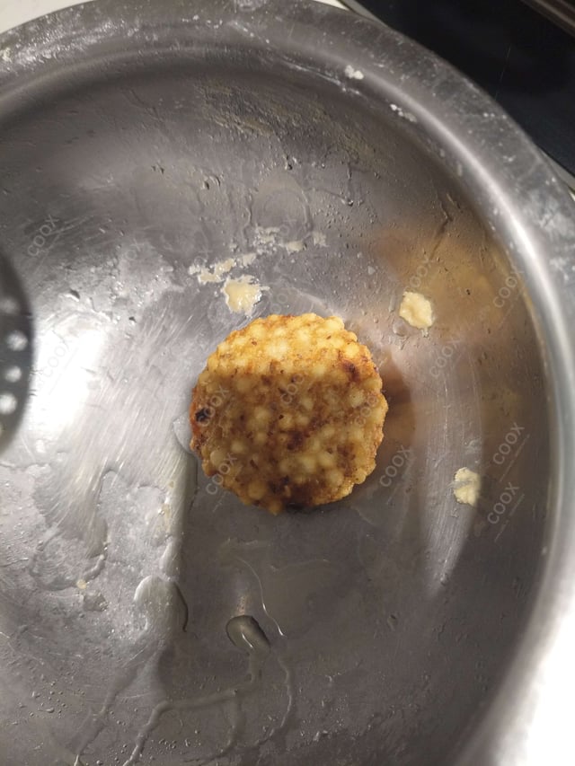 Tasty Sabudana Vada cooked by COOX chefs cooks during occasions parties events at home