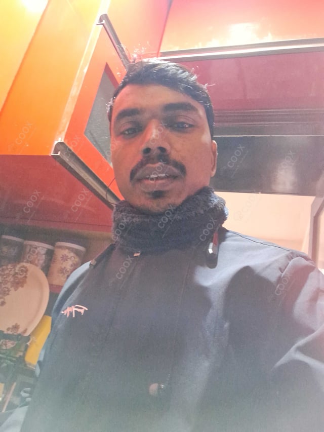 Chef from COOX at bookings. Professional cooks chefs at home