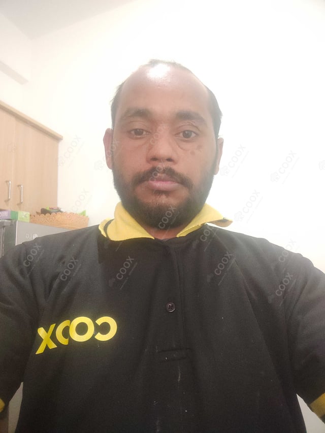 Chef from COOX at bookings. Professional cooks chefs at home