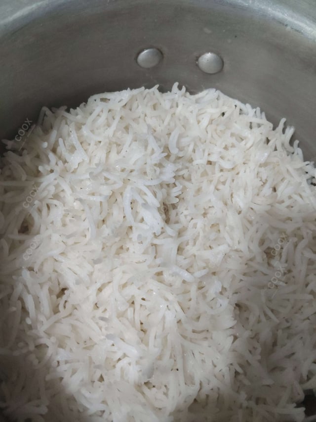 Delicious Steamed Rice prepared by COOX
